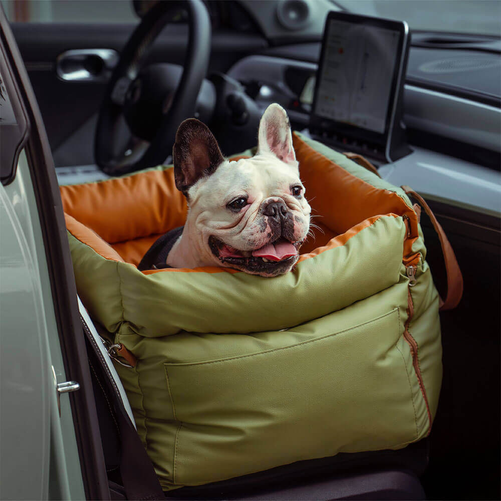 Siège auto pour chien en similicuir de luxe - Urban Voyager pour plus de confort et de sécurité